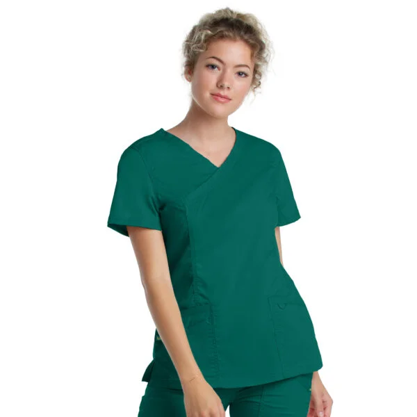 Pijama sanitario mujer Landau de color verde