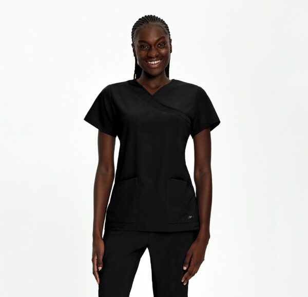 Pijama sanitario mujer White Cross "FIT" de color negro
