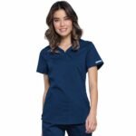 Conjunto sanitario para mujer Cherokee Revolution de color azul