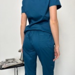 Conjunto sanitario para mujer Cherokee Revolution color ola de mar - Imagen 6