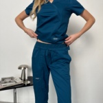 Conjunto sanitario para mujer Cherokee Revolution color ola de mar - Imagen 7