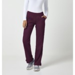 Conjunto sanitario para mujer Cherokee Revolution color de vino - Imagen 5