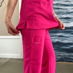 Conjunto sanitario de mujer Cherokee Originals Ultra de color rosa - Imagen 7