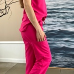 Conjunto sanitario de mujer Cherokee Originals Ultra de color rosa - Imagen 10