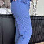 Conjunto sanitario de mujer Cherokee Originals Ultra de color azul claro - Imagen 3