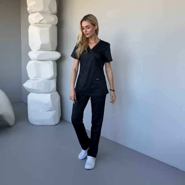 Pijama sanitario mujer Cherokee Revolution de color grafito
