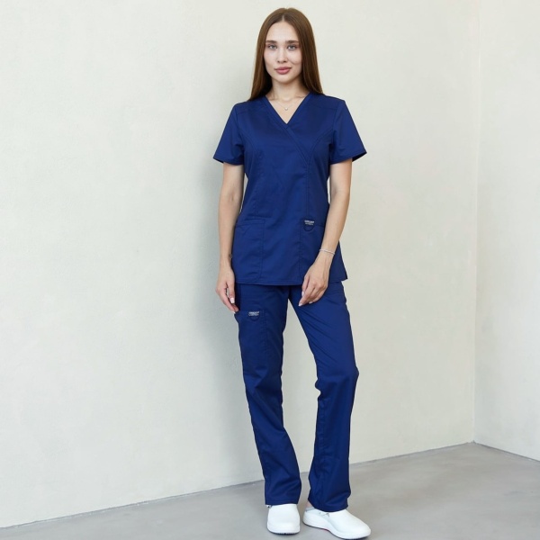 Conjunto sanitario para mujer Cherokee Revolution color azul marino